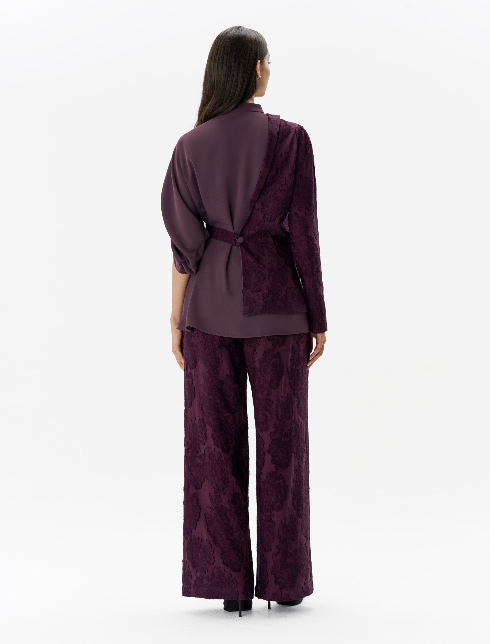 Dual-Fabric Layered Set